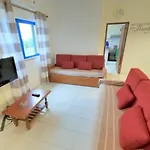Algarve T2 W Balcony And Sea View Near In Manta Rota *