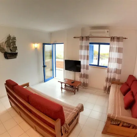 Algarve T2 W Balcony And Sea View Near In Manta Rota 아파트