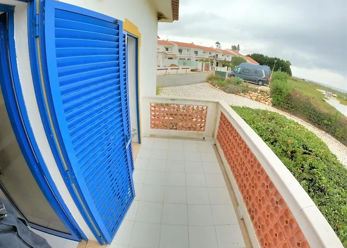 Algarve T2 W Balcony And Sea View Near In Manta Rota Vila Nova de Cacela
