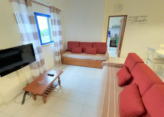Algarve T2 W Balcony And Sea View Near In Manta Rota *