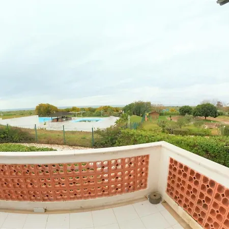 Algarve T2 W Balcony And Sea View Near In Manta Rota *